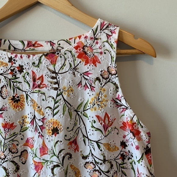 J. Jill Floral Embroidered Sleeveless Blouse Size Small Petite - Picture 6 of 16